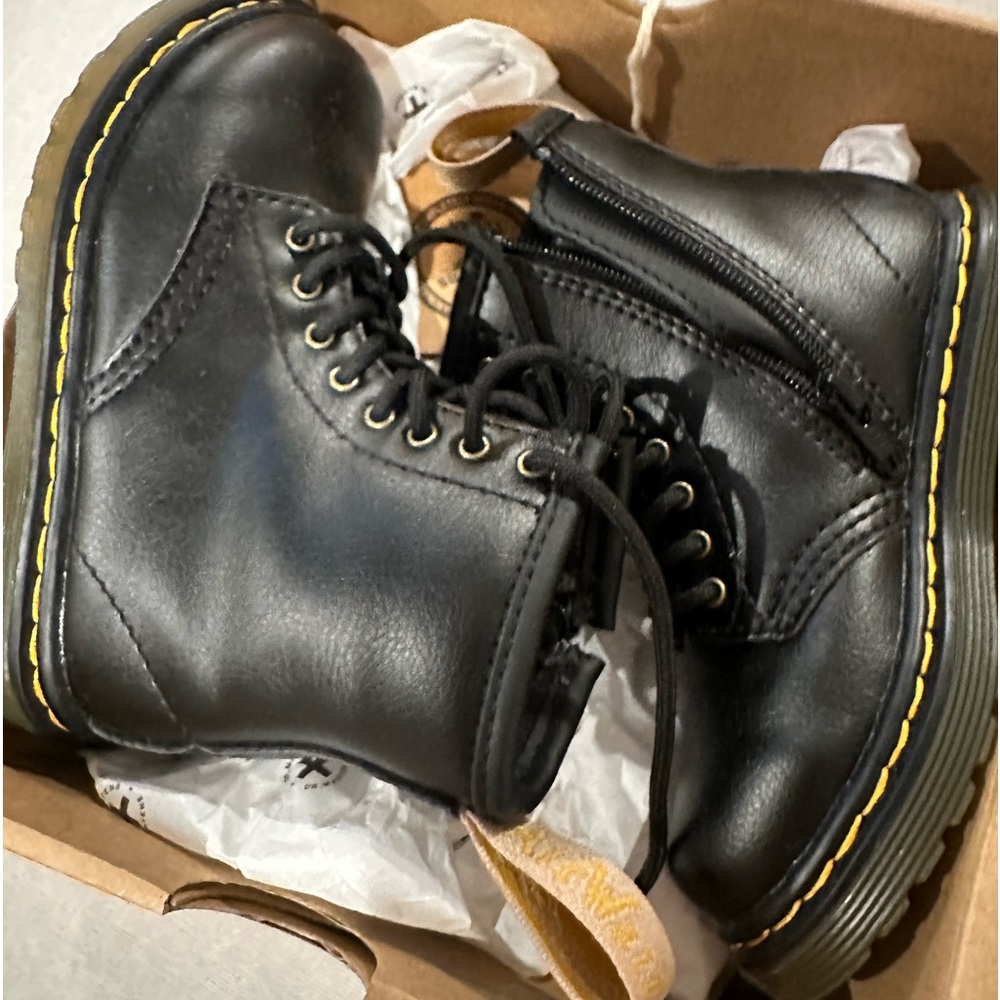 Doc Martins Toddler 1460 Vegan **worn once**